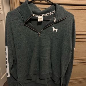 VS pink pullover
